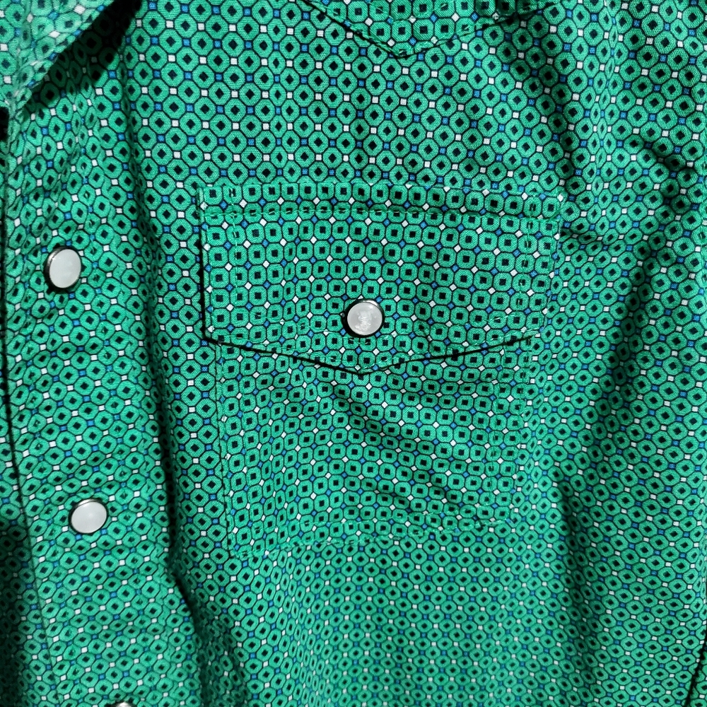 cinch shirt like new